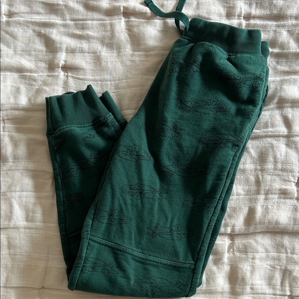 Hanna Andersson Boys Sweatpants 140 10 Dark Green Racecar print